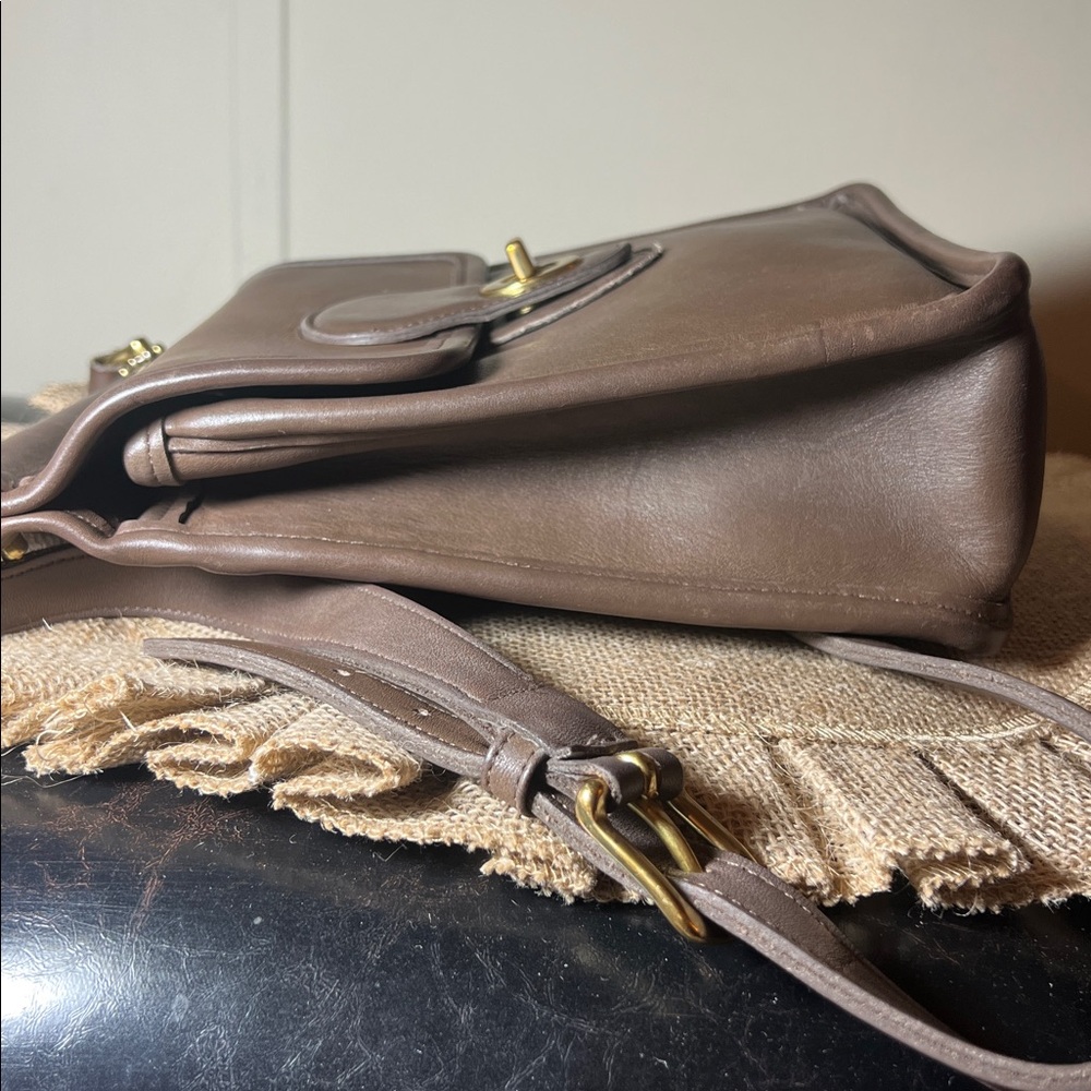 Vintage Coach Murphy Bag in Taupe (rare) - Picture 2 of 9